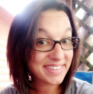 Meet your Posher, Desiree